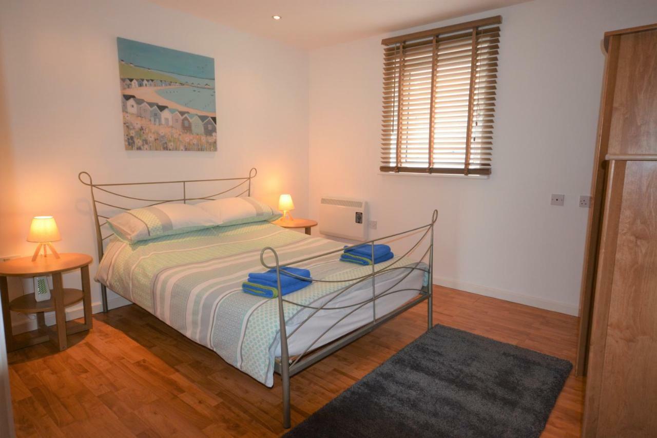 Coastal Apartments - Wales Swansea Esterno foto
